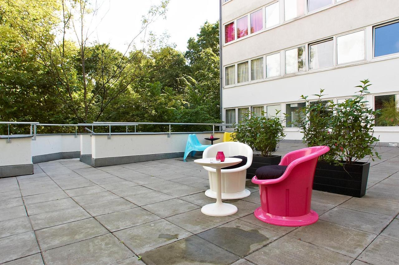 Apartmenthouse Berlin - Am Gorlitzer Park Exterior photo